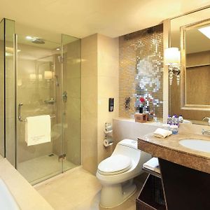 Premier King Room